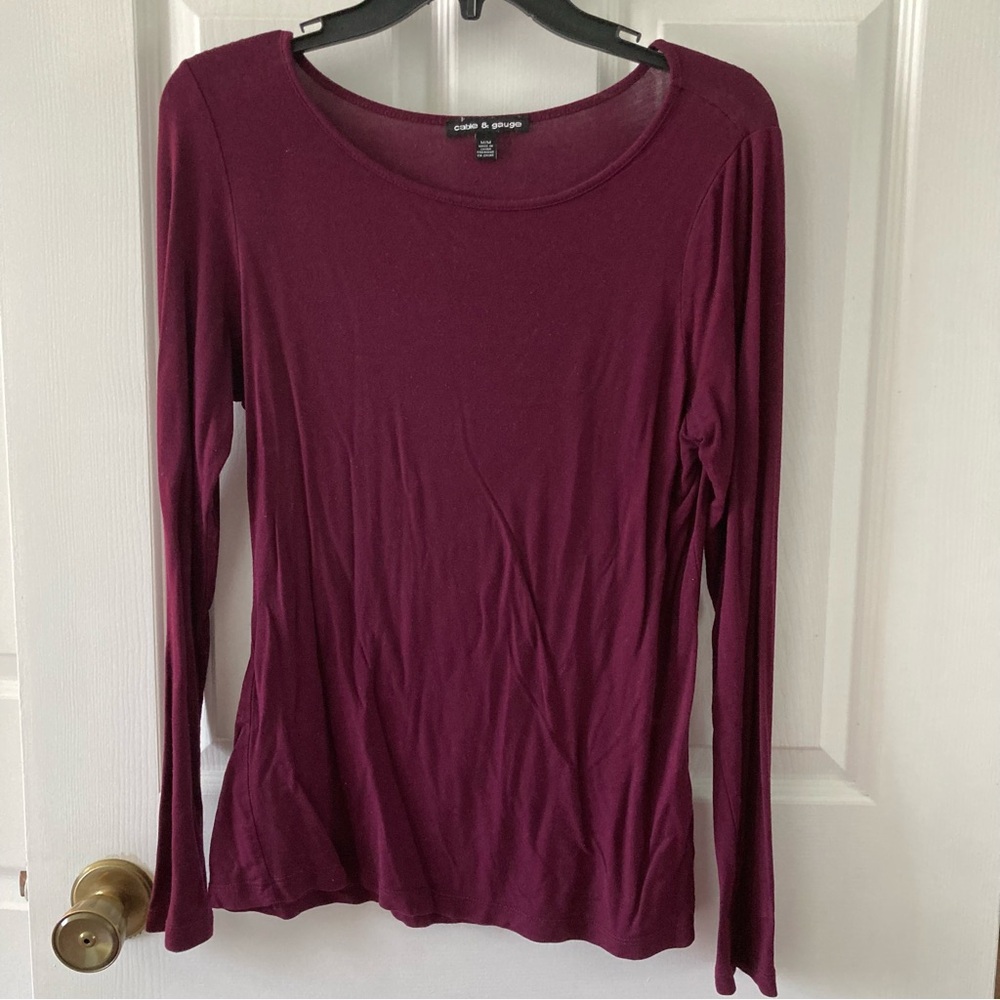 Cable & Gage Long Sleeve Burgundy Top